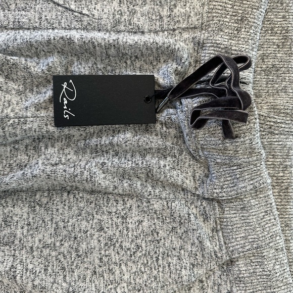 Rails Joggers (Devon Fuzzy Grey) - Picture 4 of 6